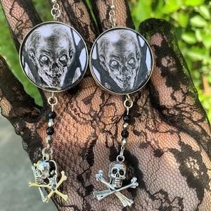 Halloween Earrings *Tales from the Crypt*